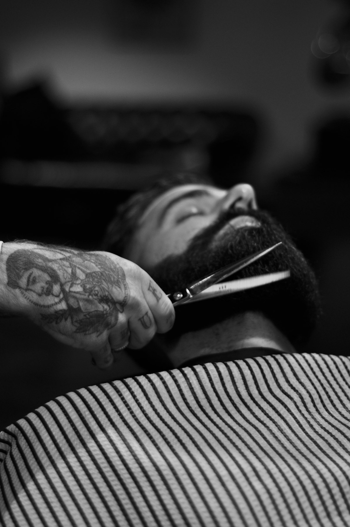 Beard Grooming 101: How to Keep a Sharp Lineup Between Visits